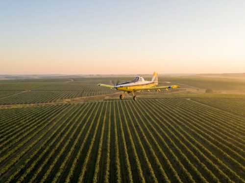 Agricultural_aircraft_flying_ove…_2K_202609012057