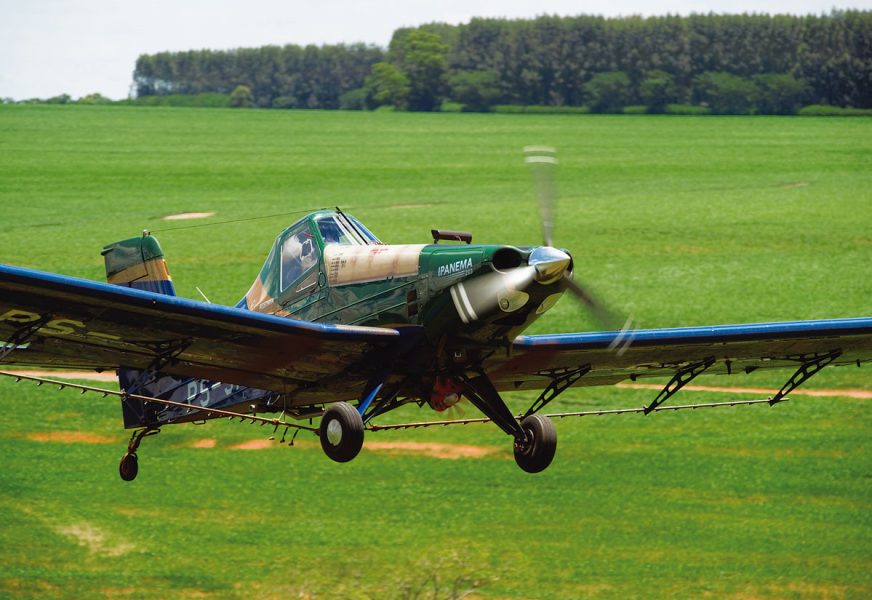 Foto1-Ipanema 203_Etanol 20 anos-CredFoto_EmbraerDigital_