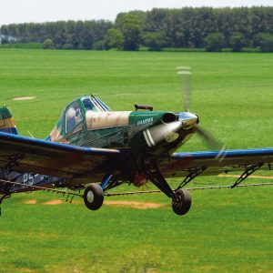 Foto1-Ipanema 203_Etanol 20 anos-CredFoto_EmbraerDigital_