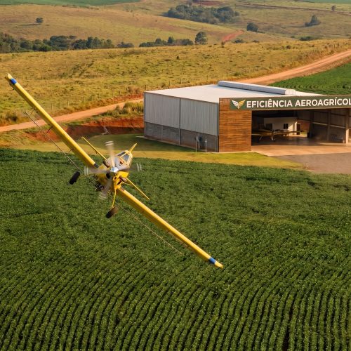 Sprayer_plane_U-turn_Brazilian_farm_202607281340